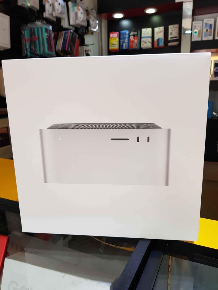 Mac Studio With Apple m1 mAx chip 512GB 32Ram