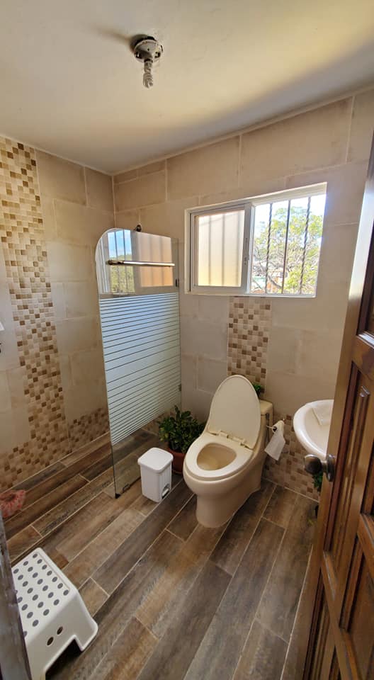 Se vende apartamento 4to nivel av. Independencia el portal