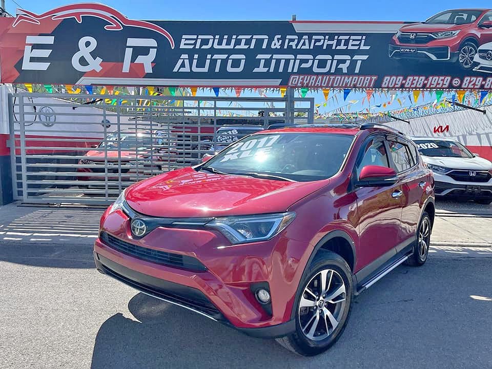 TOYOTA RAV4 2017 XLE✅