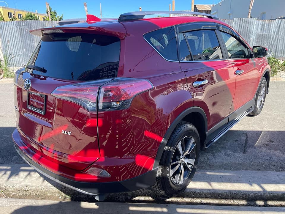 TOYOTA RAV4 2017 XLE✅