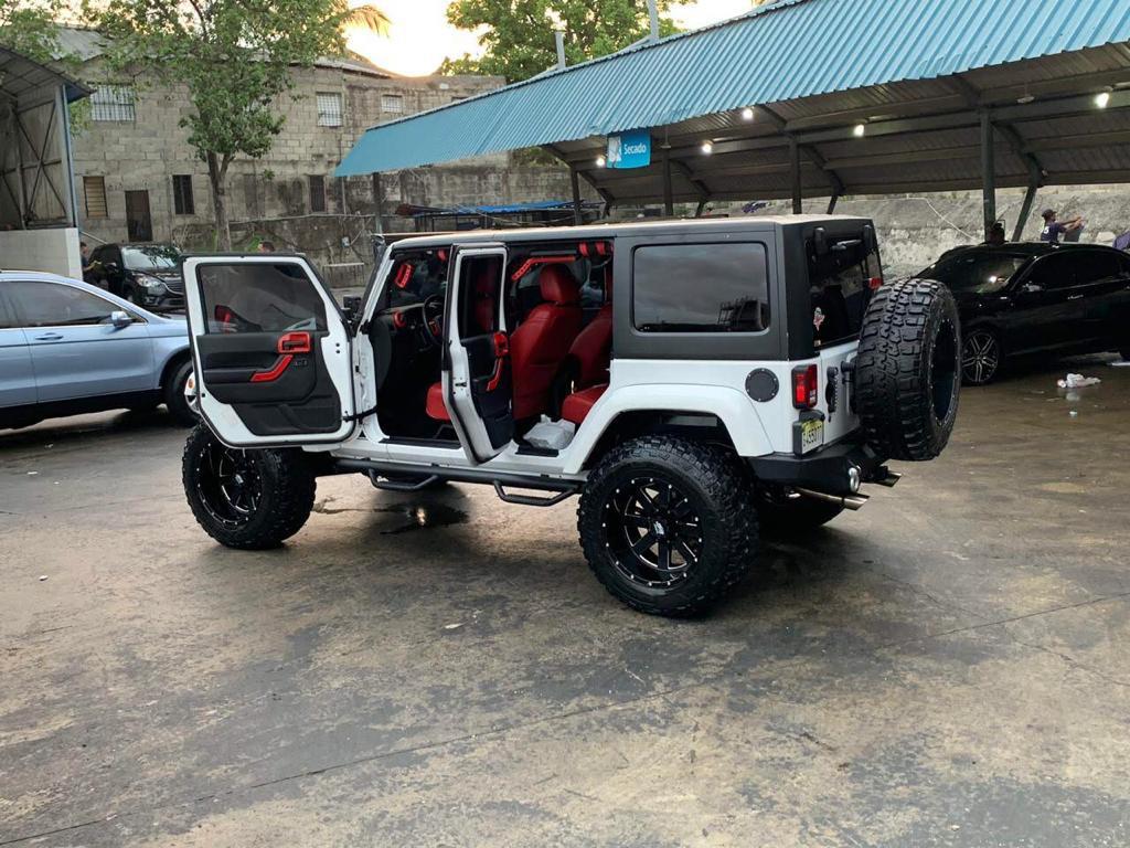 Jeeps Full Pal Monteo En Alquiler, Rentalo O Reservalo Ya!