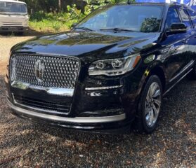 carros.charlies.dealer.lincoln.navigator.reserveII.2024.us139900.negra_.1-2