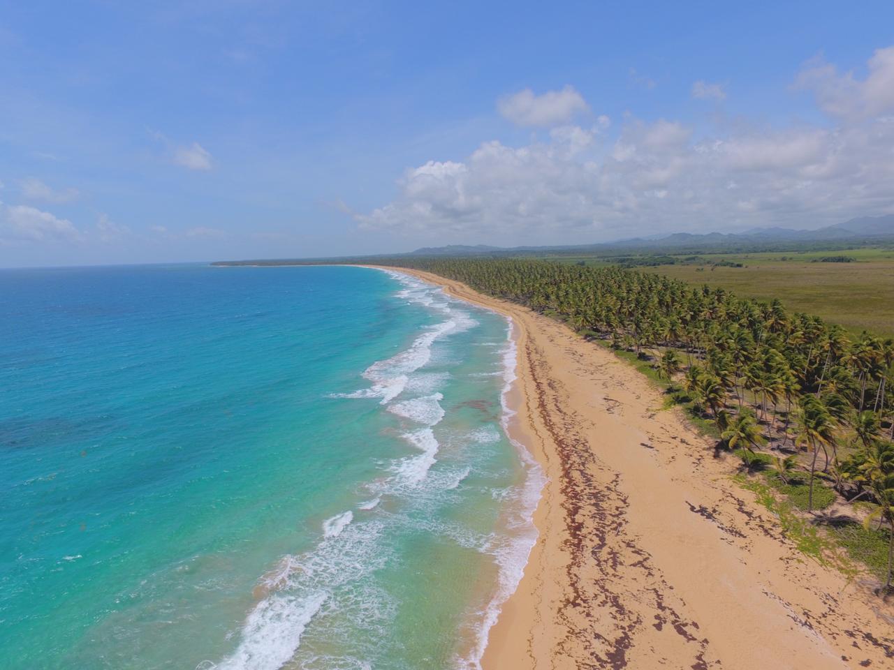 Lotes en venta, Terrenos en la Playa, Solares en la Ciudad y Fincas!