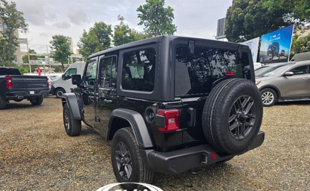 Carros, Jeepetas, Camionetas, Nuevecitas Usadas Y De Paquete!